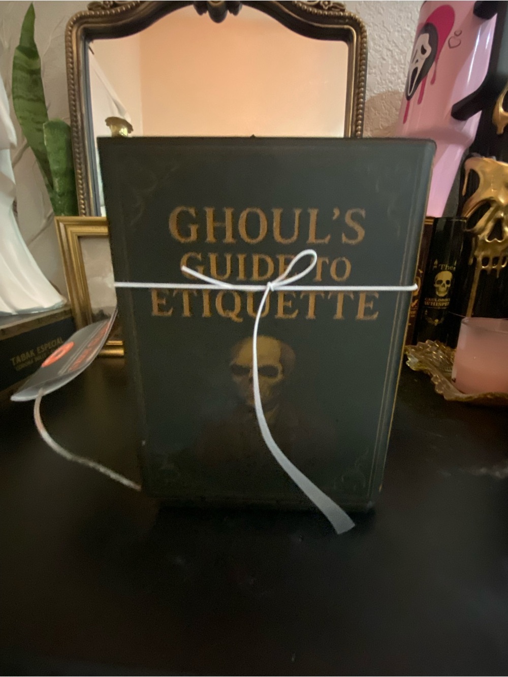 Curses & Crows Decorative motion sensor Book Set - Black and Brown - Picture 4 of 5